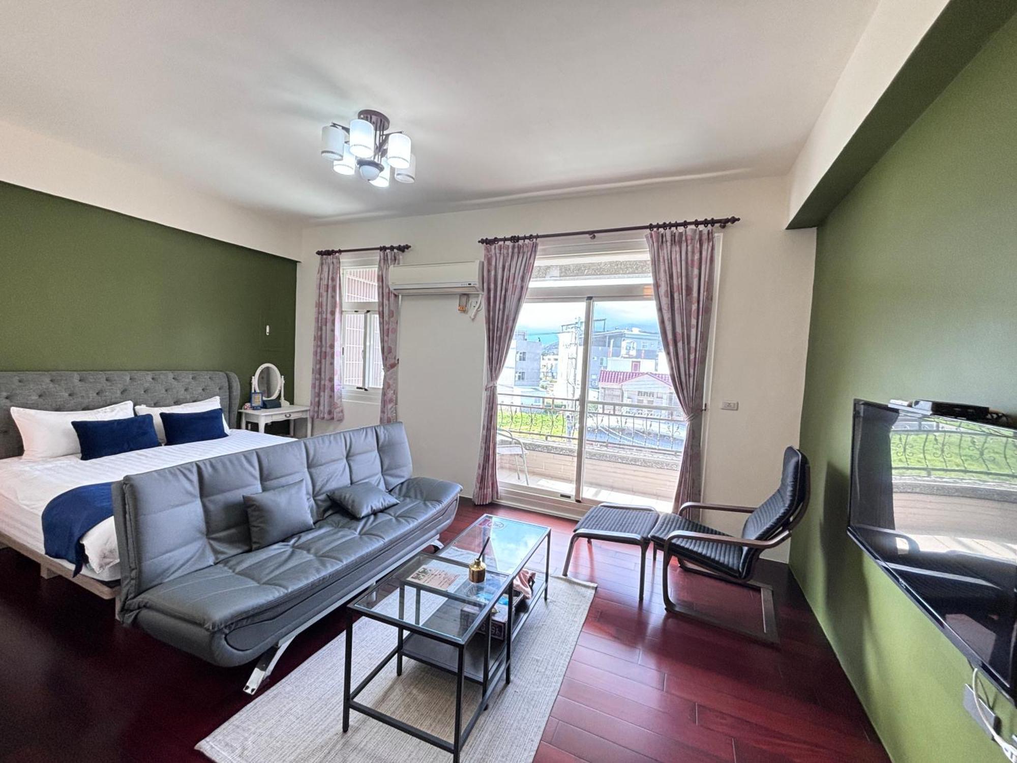 伊家民宿yi Home 志航路一段398號 T'ai-tung Esterno foto